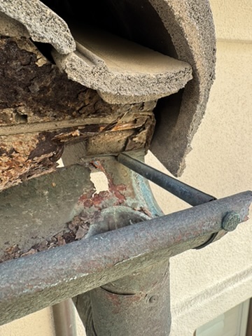 Rotted fascia from water damage